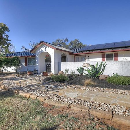 Casa Bonita Firepit-Grill & Hill Country Views! Villa Fredericksburg Exterior photo