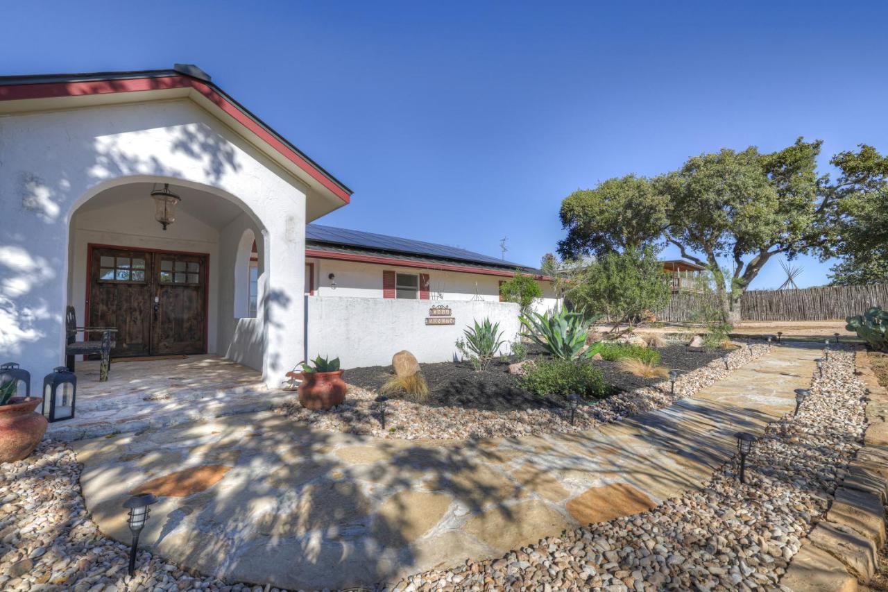 Casa Bonita Firepit-Grill & Hill Country Views! Villa Fredericksburg Exterior photo