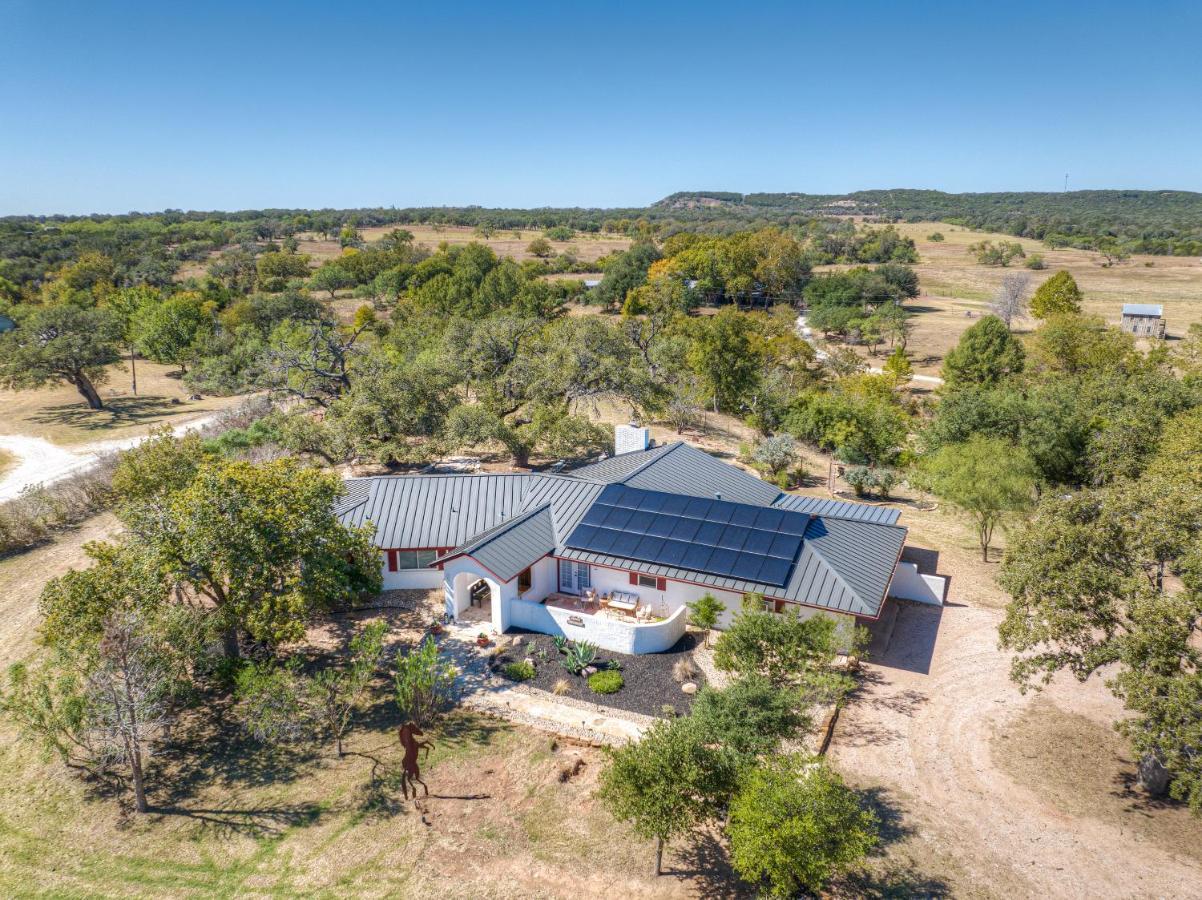 Casa Bonita Firepit-Grill & Hill Country Views! Villa Fredericksburg Exterior photo